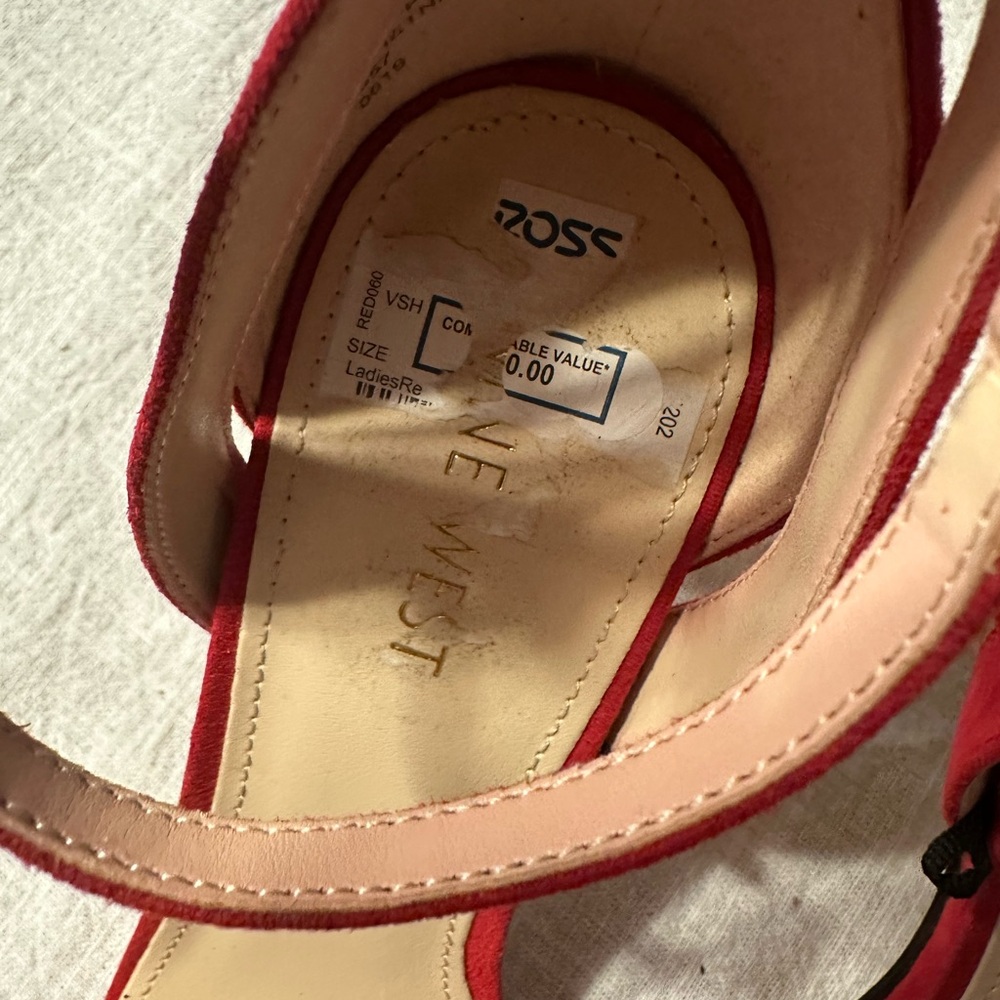 Nine West Red Strappy Heels
B7 - Picture 2 of 7